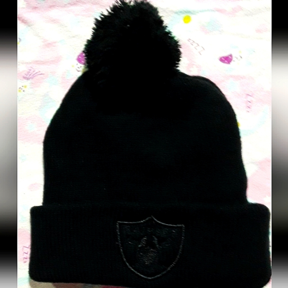 NFL NEW ERA BLACKOUT  Raiders "JUST WIN BABY" beanie